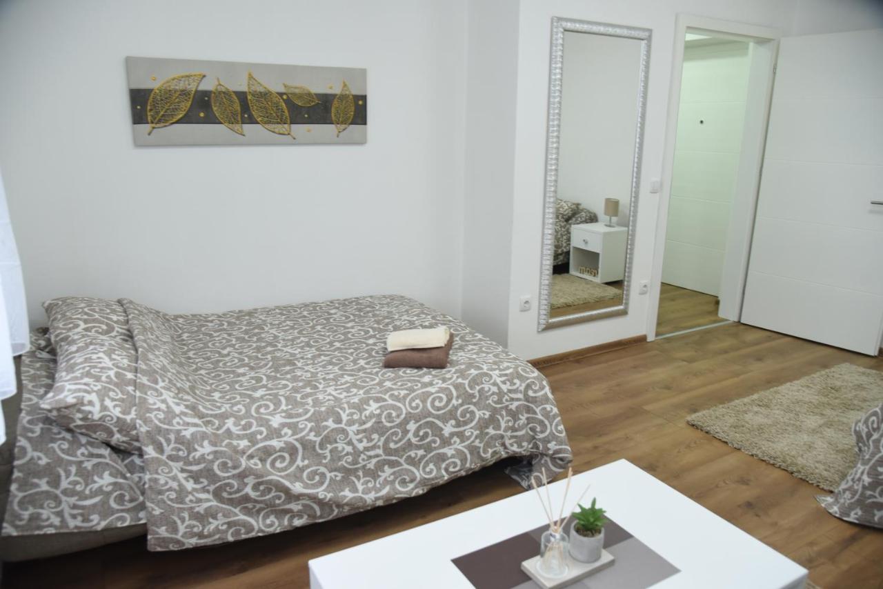 Apartmani Sofronic Loznica 1 Exterior foto